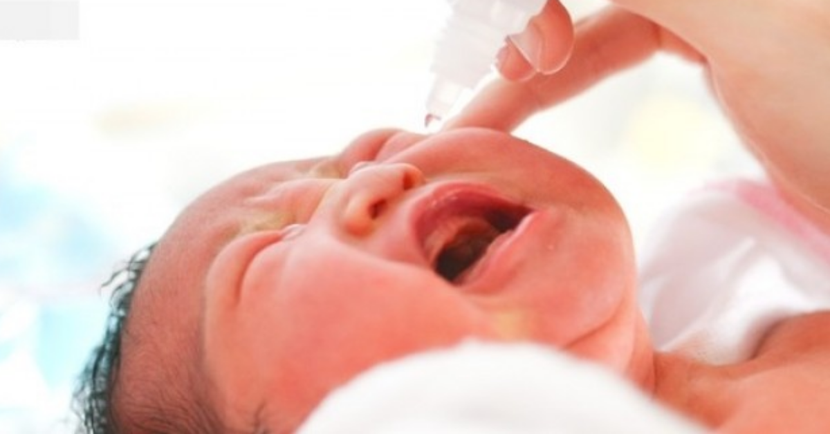 Trẻ sơ sinh, trẻ nhỏ bị đau mắt đỏ phải làm sao?