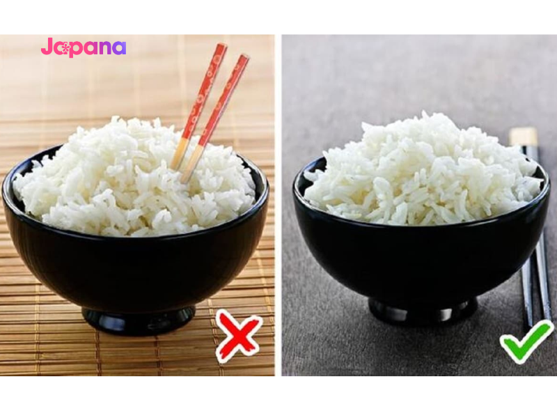 Không cắm đũa vào bát cơm