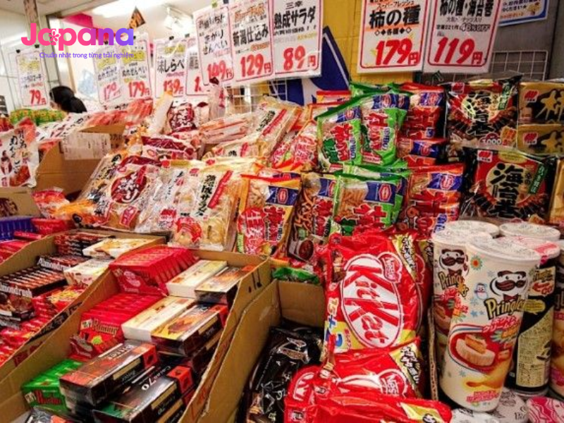Mua bánh kẹo cho bé ở Nhật Bản
