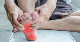 Viêm gân gấp ngón chân do đâu và có dấu hiệu nào để nhận biết?