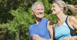 Khi bị thoái hoá đốt sống cổ có nên tập thể dục hay không?