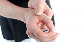 Nguyên nhân chính dẫn tới đau khớp ngón tay cái và hướng điều trị