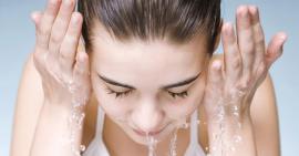 Những thói quen chăm sóc da khiến da bạn ngày càng tệ hơn