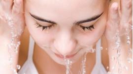 Bí quyết chăm sóc da mặt vào mùa đông cho làn da căng bóng