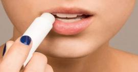 Dùng son dưỡng môi như nào là hiệu quả nhất?