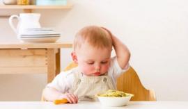 Nguyên nhân và cách xử lý khi trẻ 1 tiếng biếng ăn