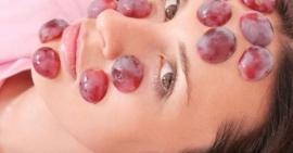 Công thức mặt nạ nho tươi cho da sáng mịn ở tuổi trung niên