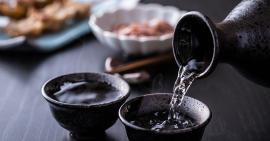 [Bật mí] 5 cách uống rượu sake của Nhật chuẩn nhất