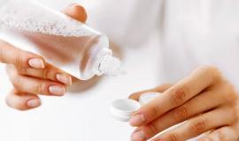 Cách bảo quản và sử dụng kính áp tròng cho người mới bắt đầu
