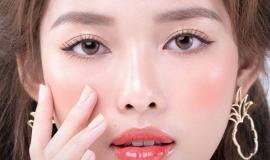 Kinh nghiệm mua và đeo kính áp tròng cận cực chuẩn cho newbie