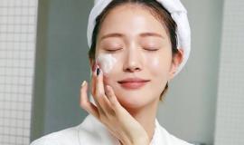 Bôi kem dưỡng ẩm trước hay kem chống nắng trước thì tốt cho da?