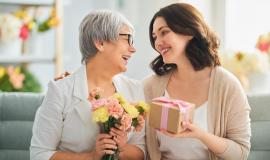 Gợi ý quà tặng sinh nhật cho phụ nữ trung niên