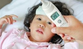 Các loại thuốc hạ sốt nội địa Nhật cho trẻ em