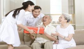 Những món quà tặng sức khỏe cho người lớn tuổi thiết thực ý nghĩa