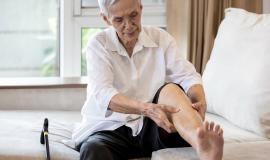 TOP các loại thuốc giảm đau xương khớp tốt nhất hiện nay