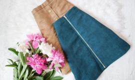 Chân váy jean, kaki dài qua gối mặc với áo gì đẹp nhất?