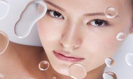 Bôi vitamin C bao lâu thì bôi kem dưỡng da để hiệu quả?