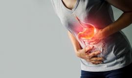 Giải đáp: Uống giấm táo có hại dạ dày không?