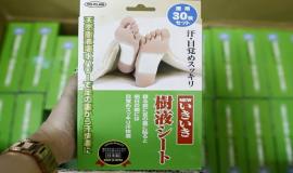 Review miếng dán khử độc bàn chân Nhật Bản - Kenko