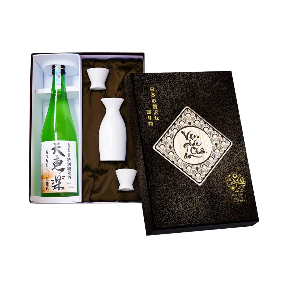 Hộp quà rượu Sake Tenkeiraku Junmai Tokubetsu White Label 720ml