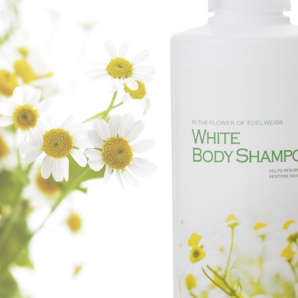 Sữa tắm trắng da Manis White Body Shampoo 450ml